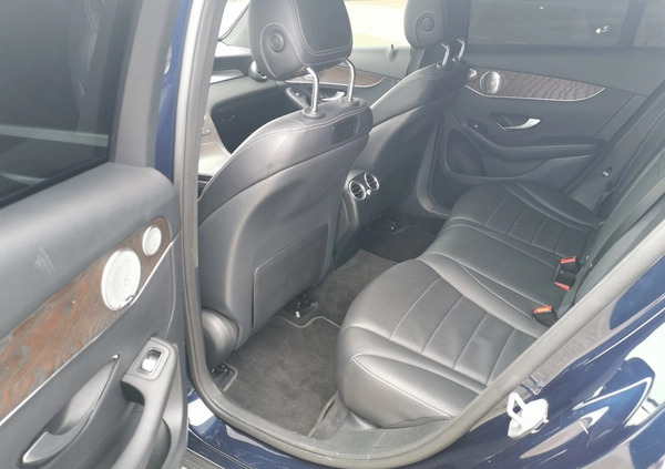 Mercedes-Benz GLC cena 164900 przebieg: 73000, rok produkcji 2018 z Słupsk małe 781